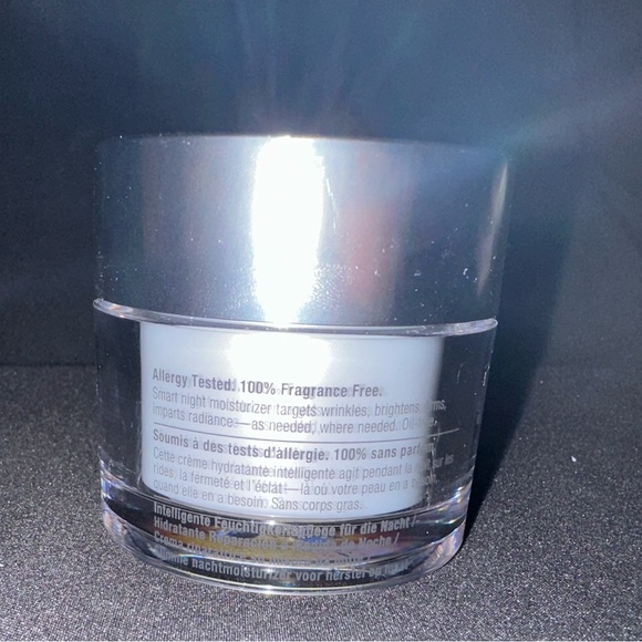 Clinique Smart Night Hydration Formula - Picture 4 of 6